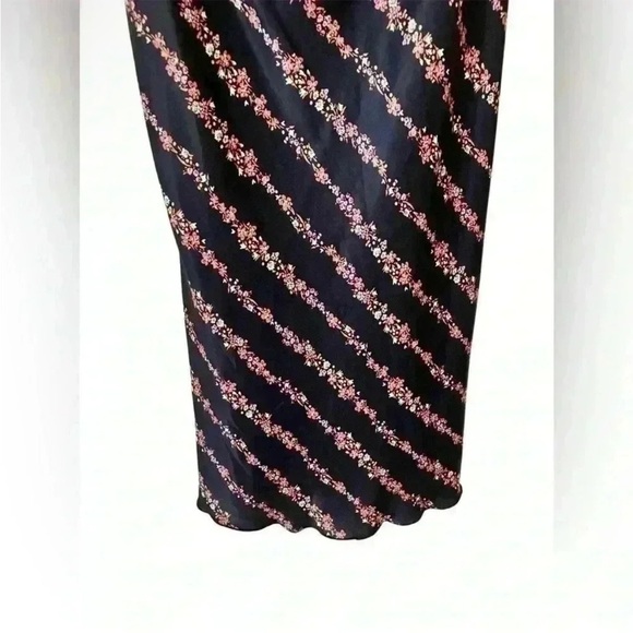 Free People Floral Black Satin Spaghetti Strap Mini Slip
Dress Y2K - Picture 6 of 9